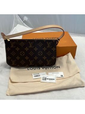 Louis Vuitton Monogram Canvas Pochette Accessories